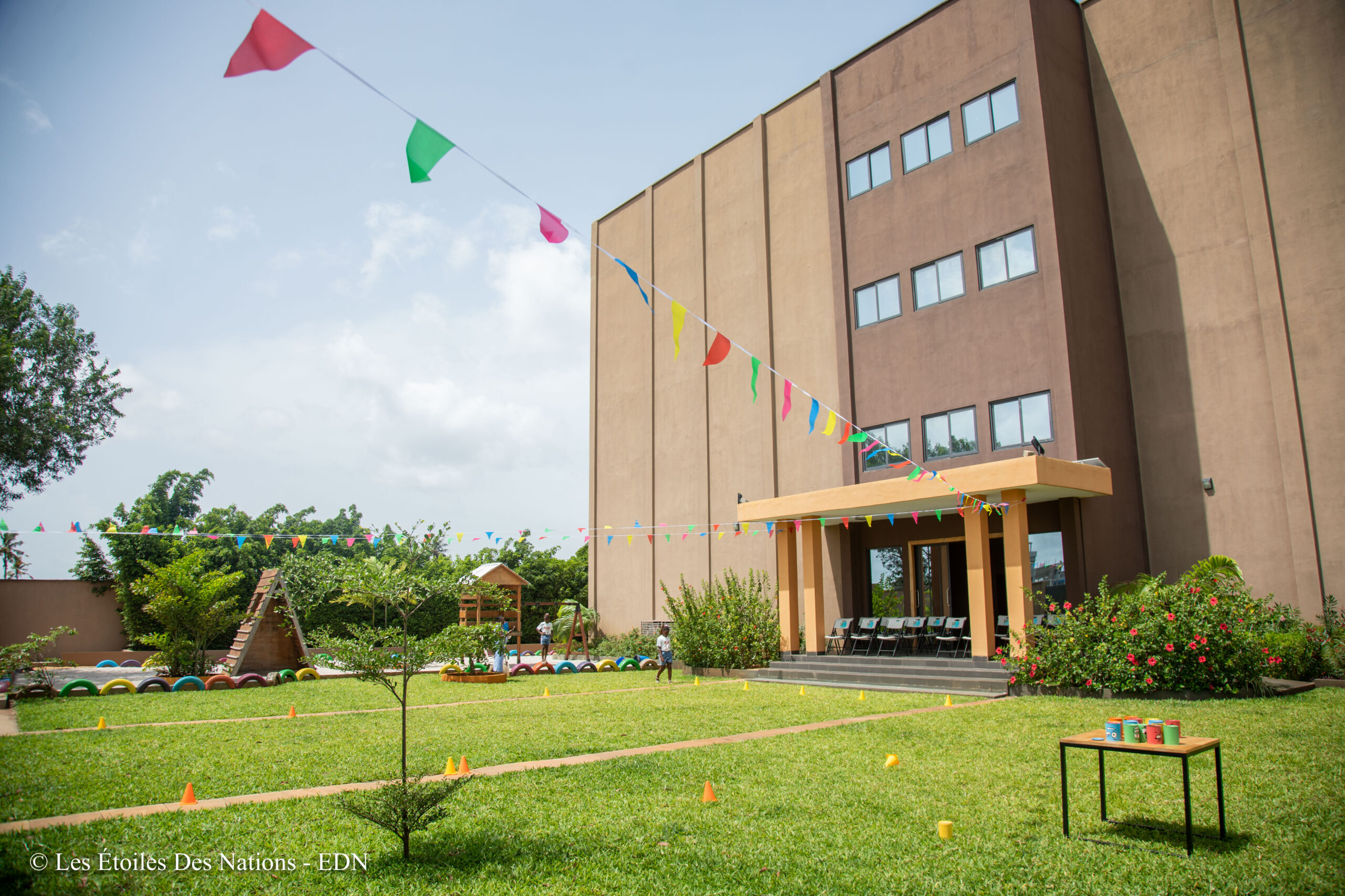 Lire la suite à propos de l’article Retour sur la Kermesse et Portes Ouvertes de l&rsquo;école EDN